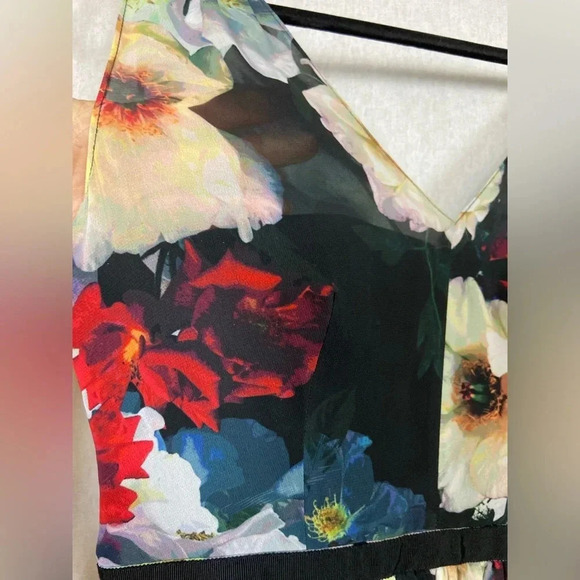 Maggy London v neck floral midi dress Sz 4 - Picture 6 of 12